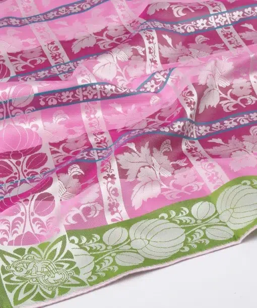 Alternative view of Mimmi Silkeskjerf