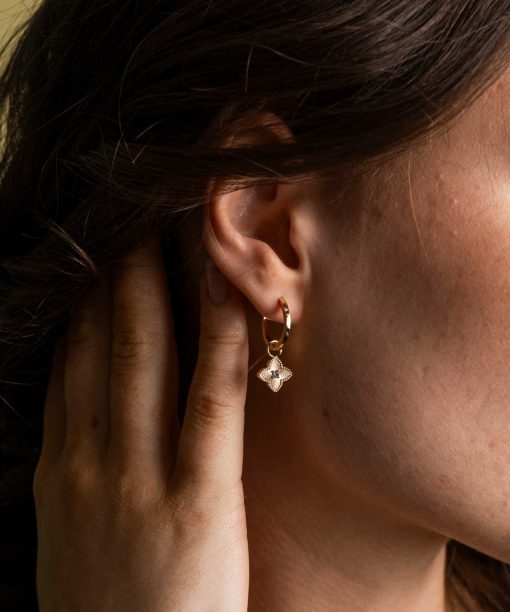 Alternative view of Olivia øreringer i sølv med zirkonia