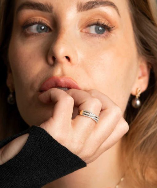 Alternative view of Ring i gull med diamant 0,21 ct WSI