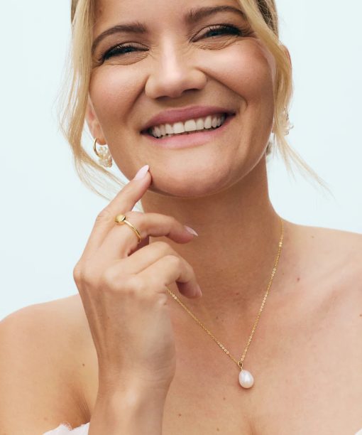 Alternative view of Sandra Lyng, Smykke i forgylt sølv - perledråpe