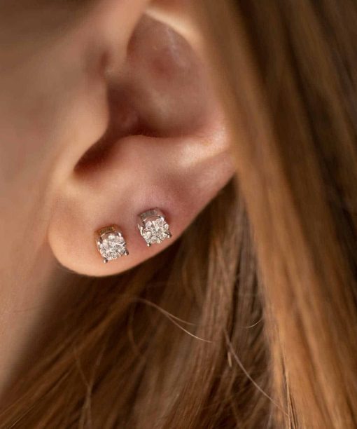 Alternative view of Øredobber i Hvittgull med diamanter 0.15ct