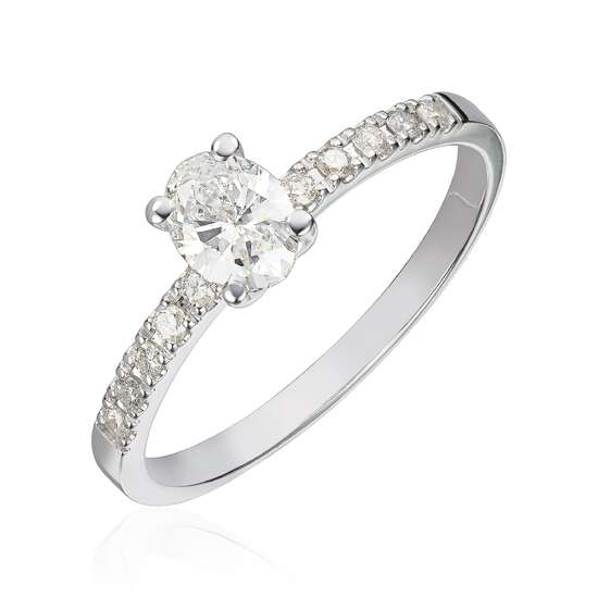 Ring Olivia i hvitt gull med oval midtstein og sidesteiner 0,42ct TWSI