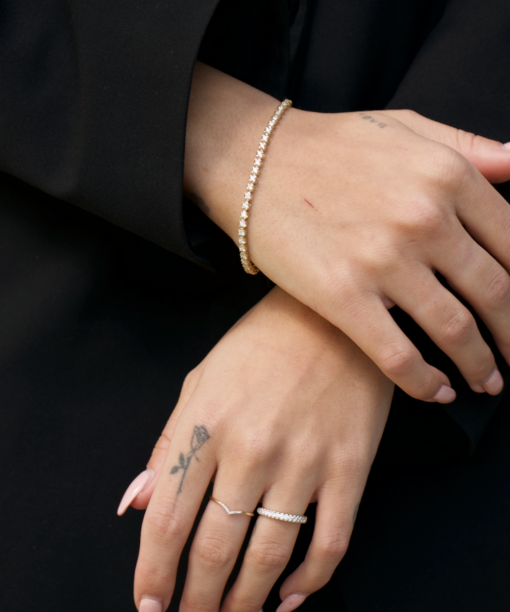 Alternative view of Ring i 14K gult gull med 0,07ct WSI diamant