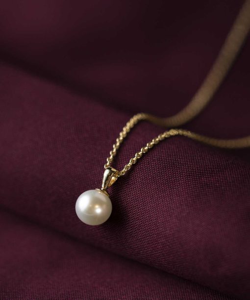 Alternative view of Gullanheng i gult gull med kultivert ferskvannsperle