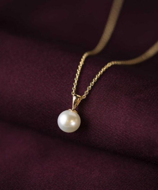 Alternative view of Gullanheng i gult gull med kultivert ferskvannsperle