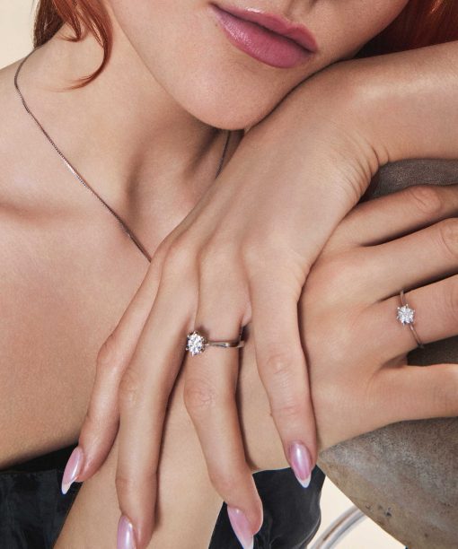 Alternative view of Ring i hvitt gull, rosett diamanter 0,25 ct