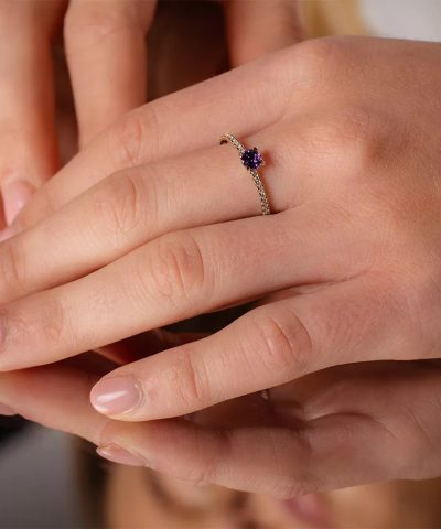 Ring i gull med diamanter 0,10 ct med ametyst - Bilde 2