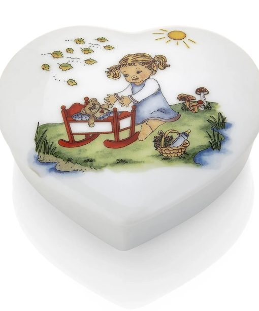 Alternative view of Eik Barn - Hjertevenn Smykkeskrin i porselen, pike 659