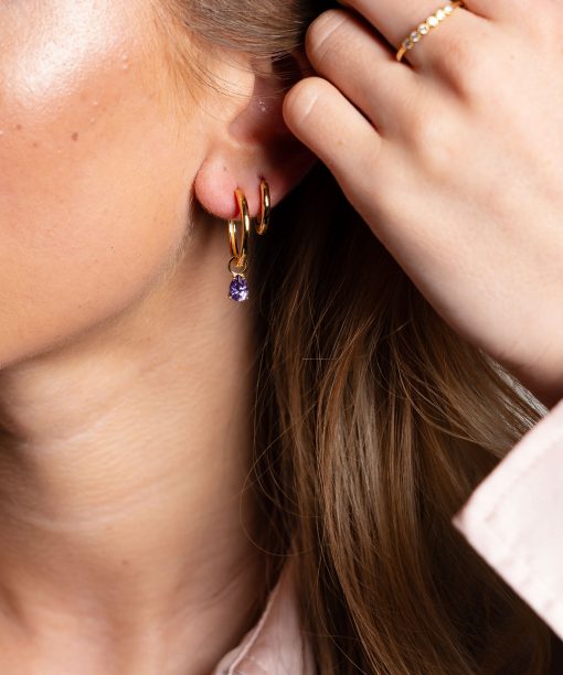 Alternative view of Drop charms i sølv med lilla zirkonia