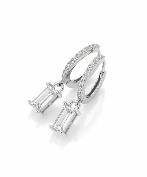 Sanne øreringer i sølv med zirkonia