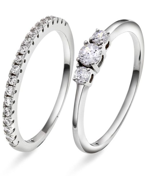 Ring i Sølv med Zirkonia