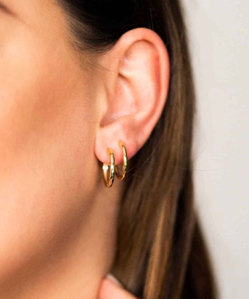 Alternative view of Øreringer i forgylt sølv (18mm)