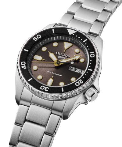 Alternative view of Seiko 5 Sports "SKX Series" 38mm - SRPL79K1